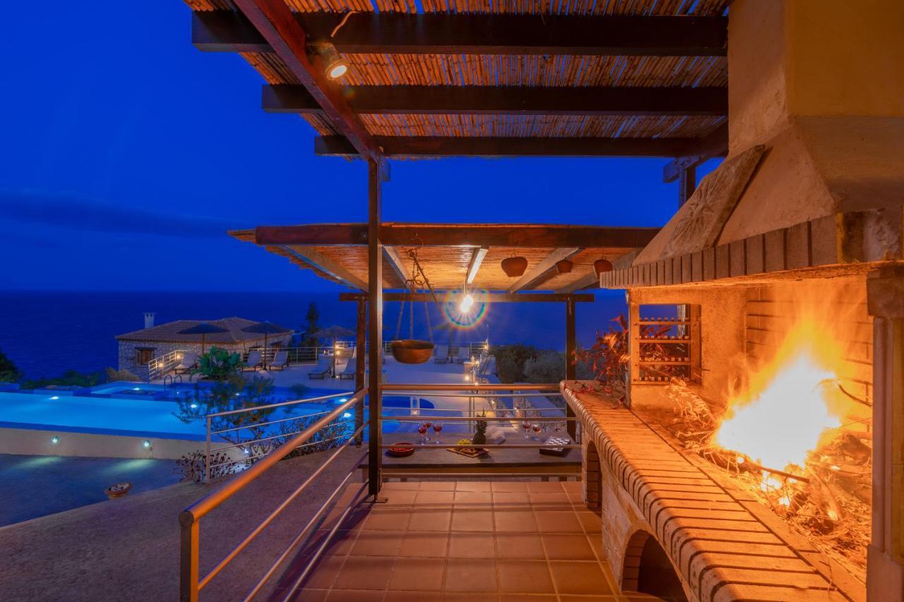 Strofilia Authentic Villas Skinária Exteriér fotografie